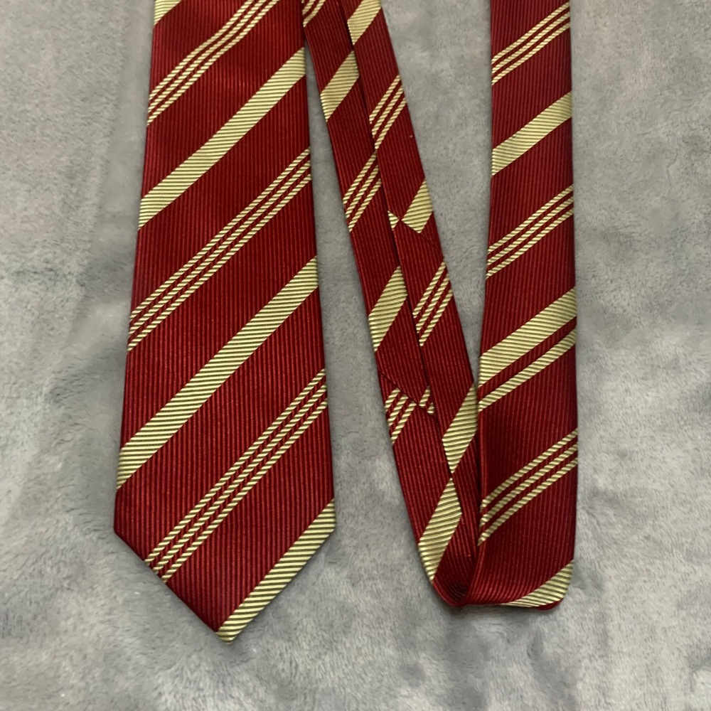 Giorgio Armani Silk Tie Red Gold Striped Hand Made Italy Mens Necktie Classic
